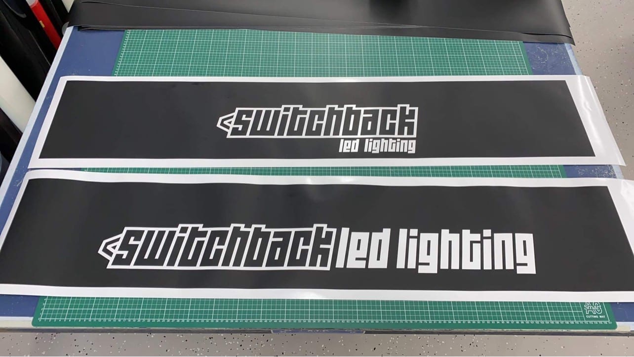 Windscreen Banner - Switchback LED Lighting - Image 3
